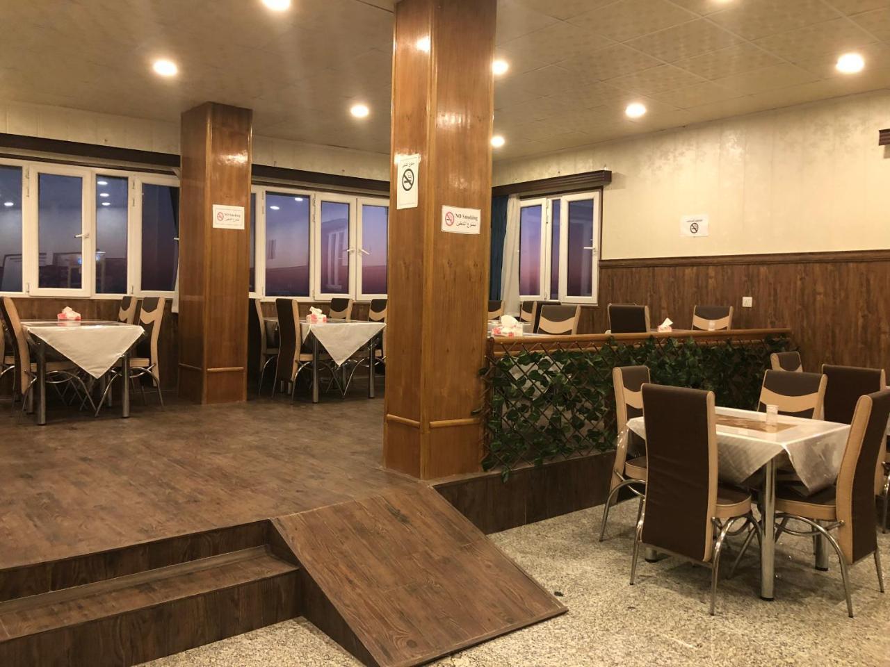 Al Nahrain Hotel Najaf Esterno foto